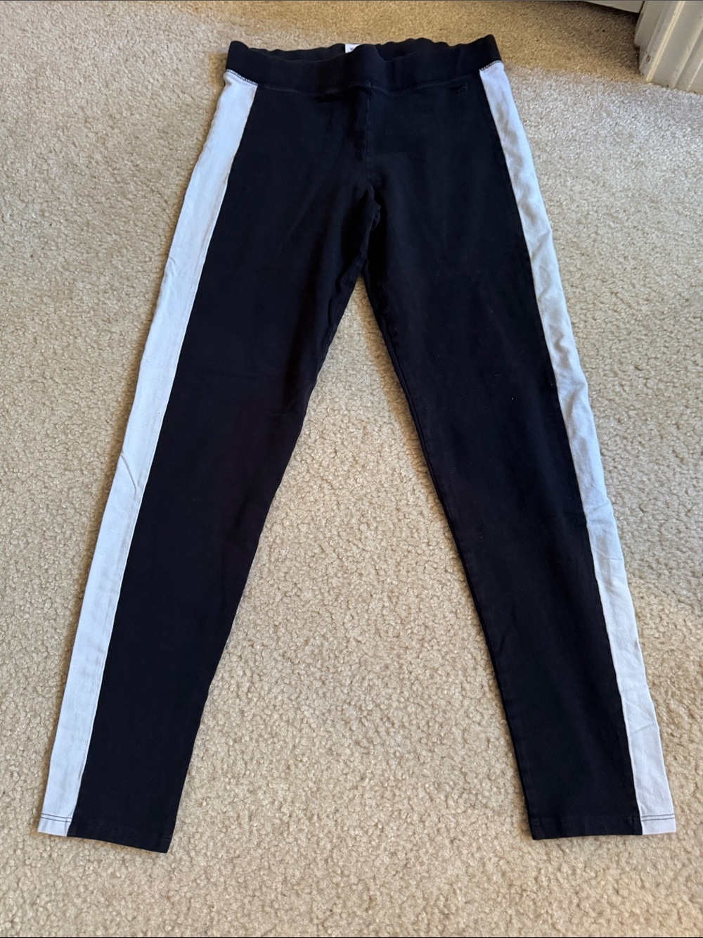 PINK Victoria's Secret Black Leggings with White Side Stripes - Size Medium